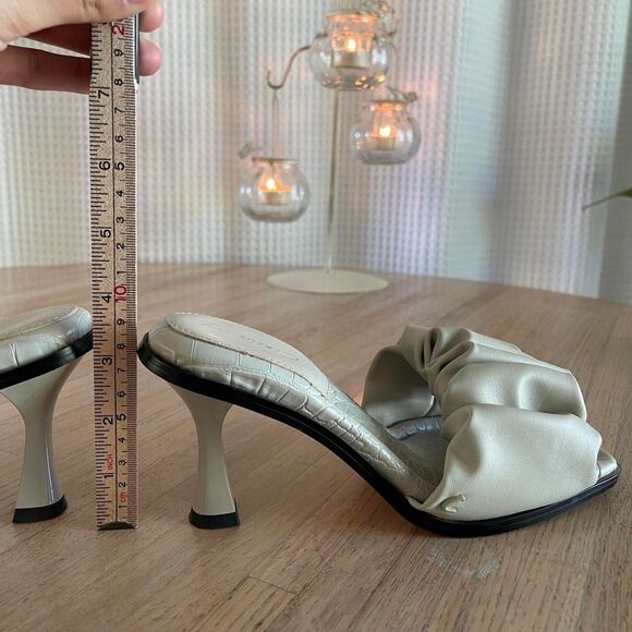 Circus by Sam Edelman Ruched Leather Slip-On Heels Croc Insole Sandals Size 6.5 - Picture 8 of 8